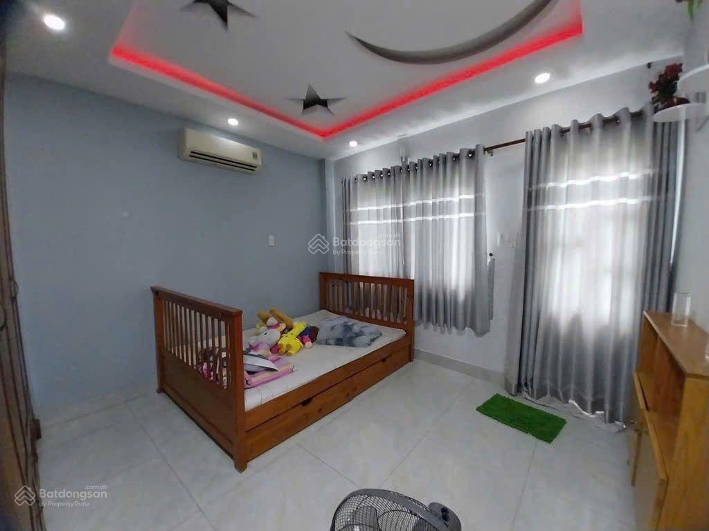 Quận tân phú hiếm có khó tìm kẹt bán nhà 4x25 4lầu  đường nhánh gò dầu 8m cam kết thật ko đúng đền