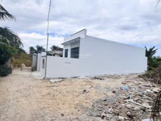 Bán nhà hướng đông nam 3 pn  có sân trước thoáng  giá chỉ 1,39 tỷ bao sang tên  sđt 0931 897 ***