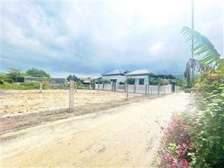 Còn 4 lô đất diên an cách chợ 300m  dân cư kín  đường bê tông  sổ riêng từng lô  sđt 0931 897 ***