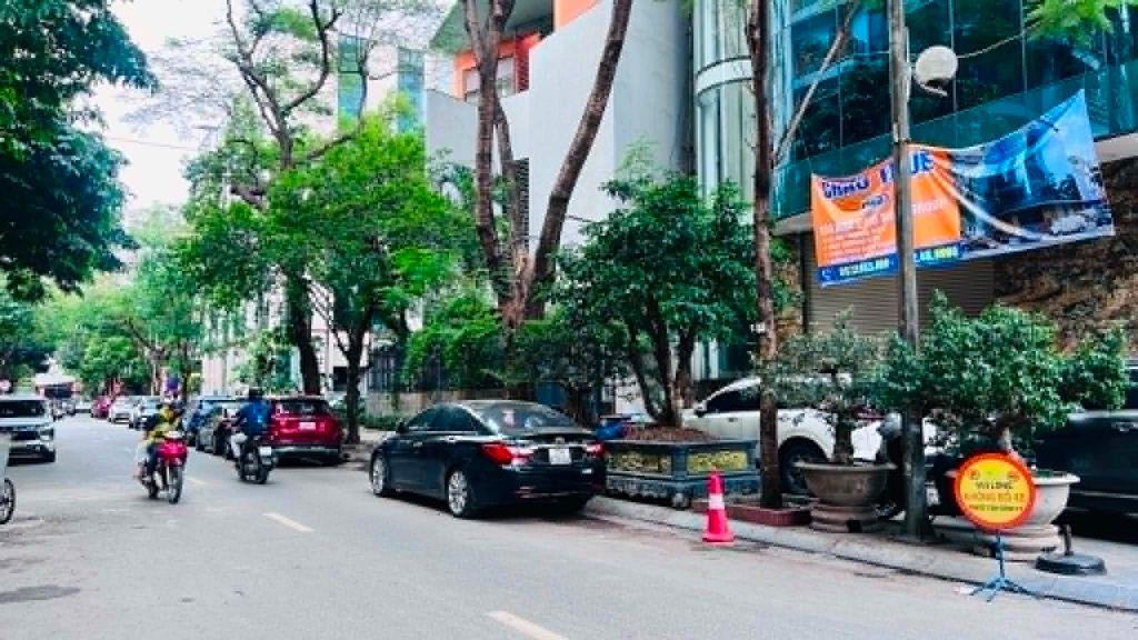 BÁN TÒA VĂN PHÒNG HẠNG A DUY TÂN, CẦU GIẤY - 605M - MT 30M - DÒNG TIỀN 15 TỶ/NĂM  