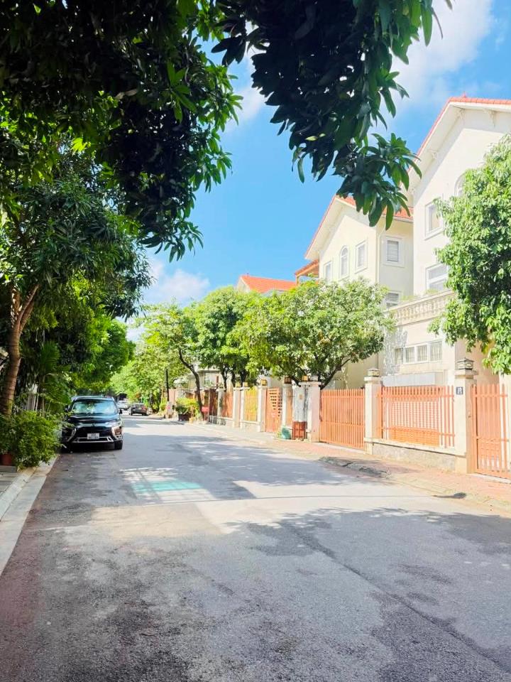 BIỆT THỰ ĐƠN LẬP KĐT YÊN HÒA - CẦU GIẤY | 203M² - MT 15M - DÒNG TIỀN 1,2 TỶ/NĂM 
