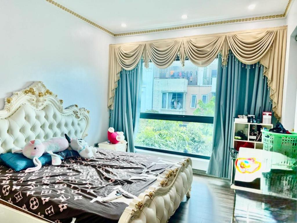BIỆT THỰ ĐƠN LẬP KĐT YÊN HÒA - CẦU GIẤY | 203M² - MT 15M - DÒNG TIỀN 1,2 TỶ/NĂM 
