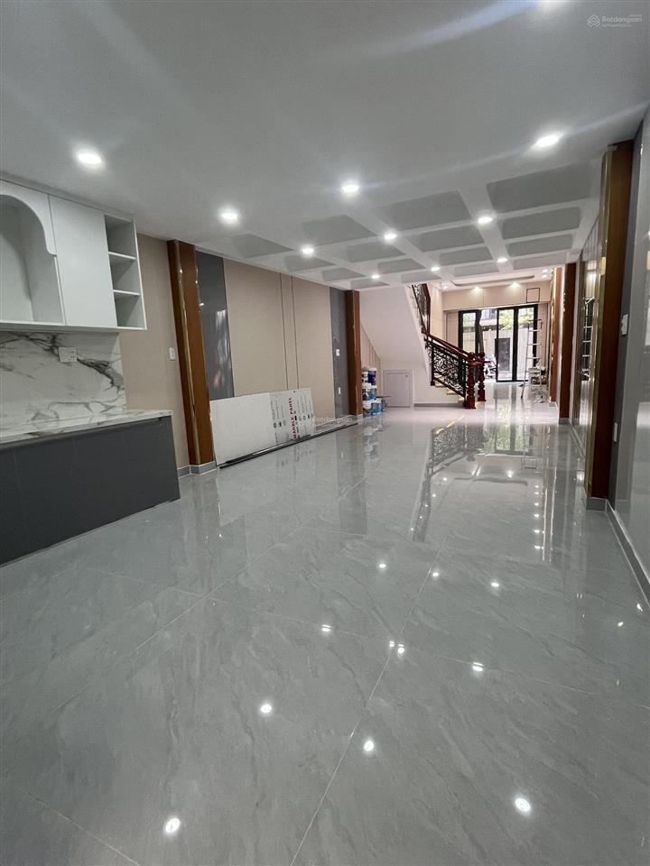 Cần bán nhà mới mặt tiền 76 trần hưng đạo