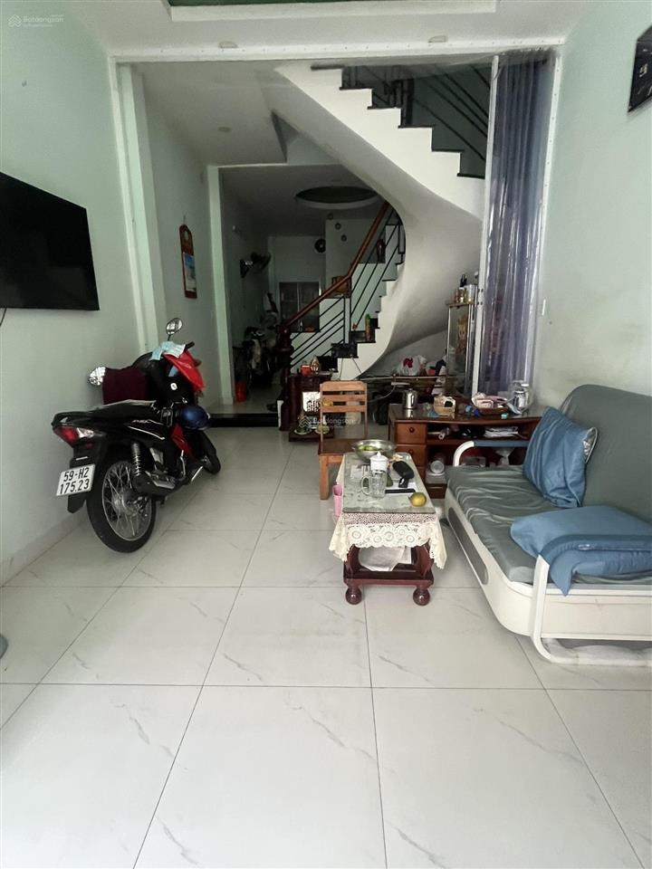Cần bán nhà 3 tầng hẻm nhựa 8m quận 11