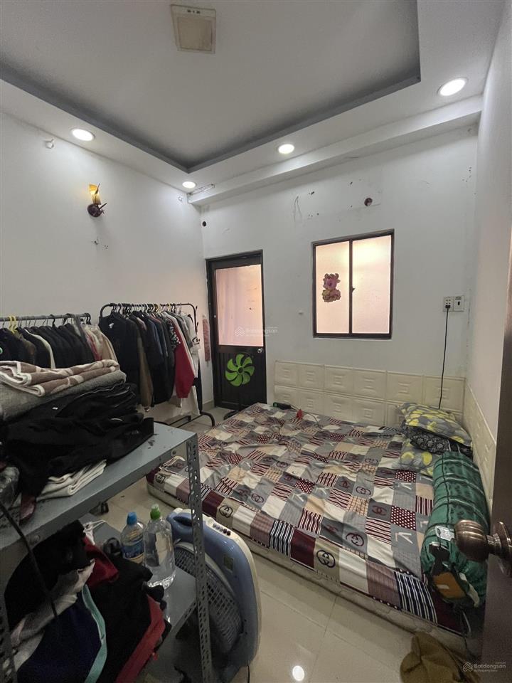 Bán nhà khu chợ thiếc, quận 11