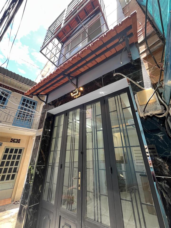 Cần bán nhà mới ngay metro số 2