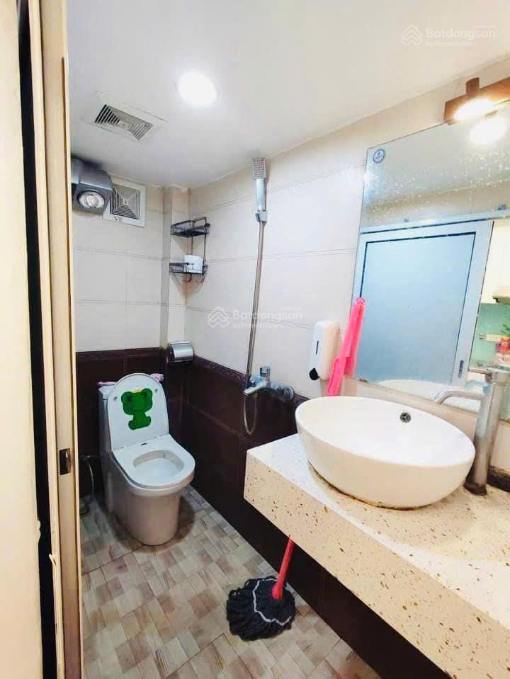 Căn hộ tập thể nam thành công láng hạ đống đa, 50m2. giá 8.5tr/tháng