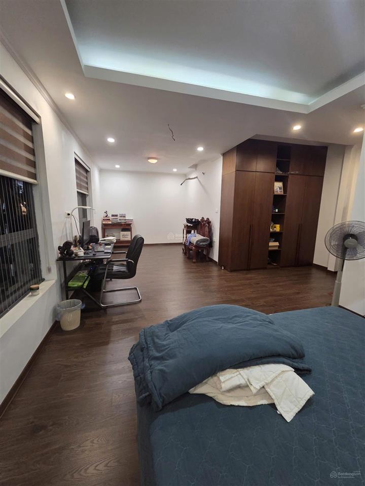 Chính chủ cần bán căn góc 4pn tnr goldsilk complex hà đông 122m full nội thất 7,5 tỷ