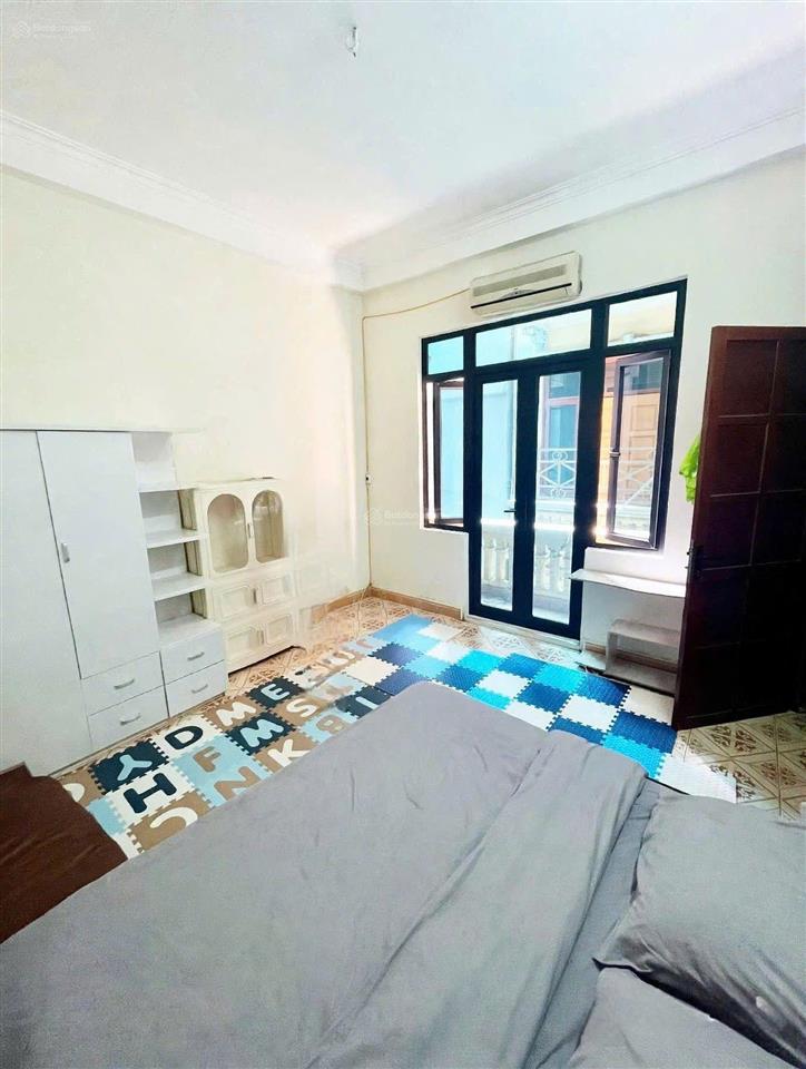 Bán tòa căn hộ dịch vụ cầu giấy dòng tiền 900 triệu/năm