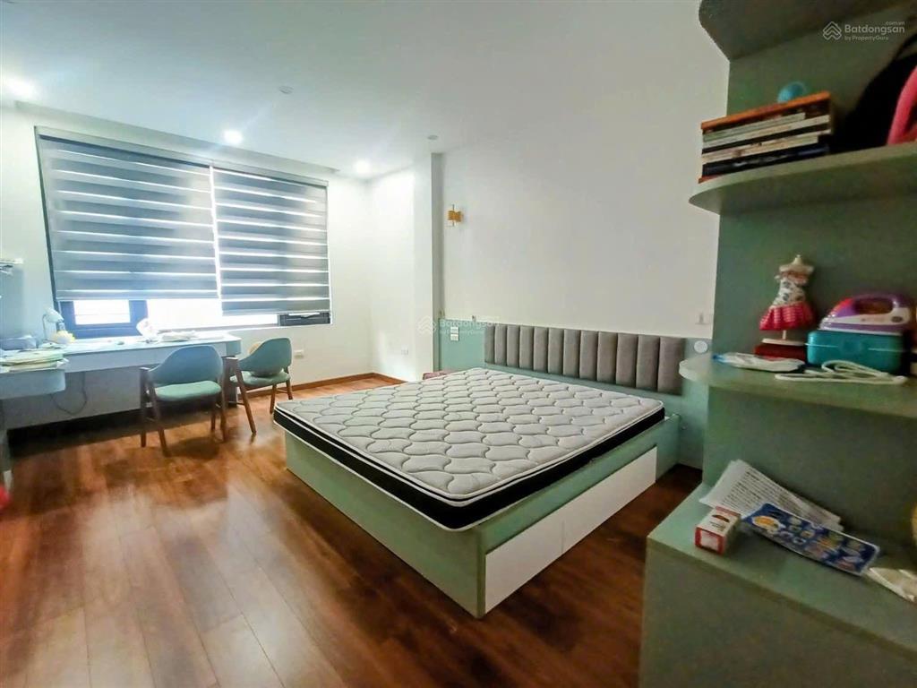 Chính chủ bán căn góc vip mặt phố nguyễn ngọc vũ