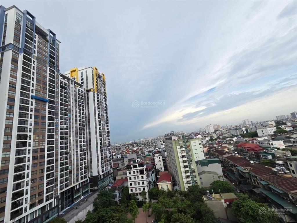 Bán căn hộ chung cư hoàng đạo thành | lô góc 2pn nội thất đầy đủ