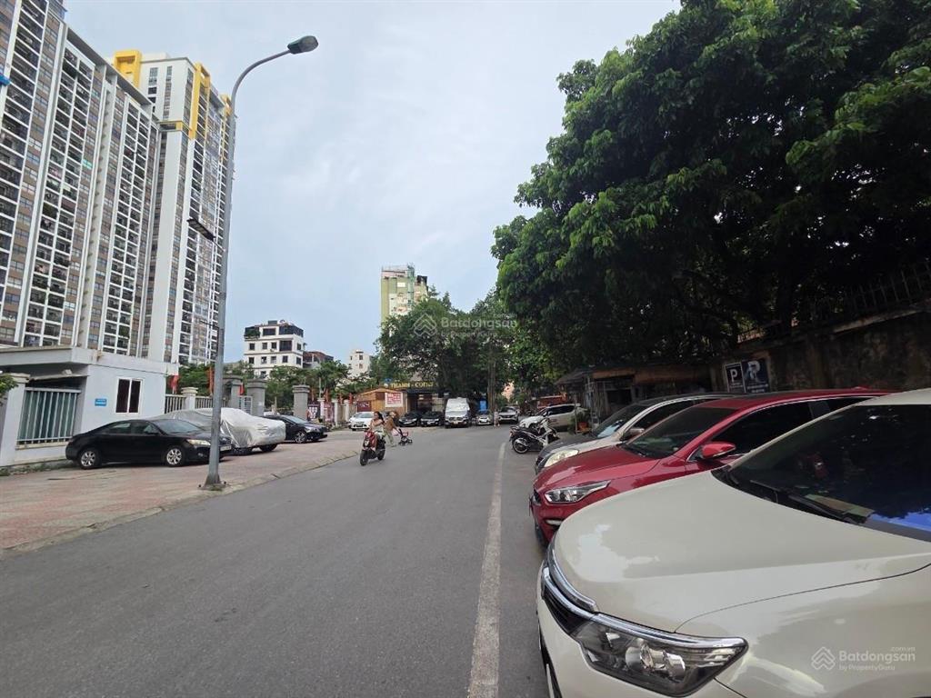 Bán căn hộ chung cư hoàng đạo thành | lô góc 2pn nội thất đầy đủ