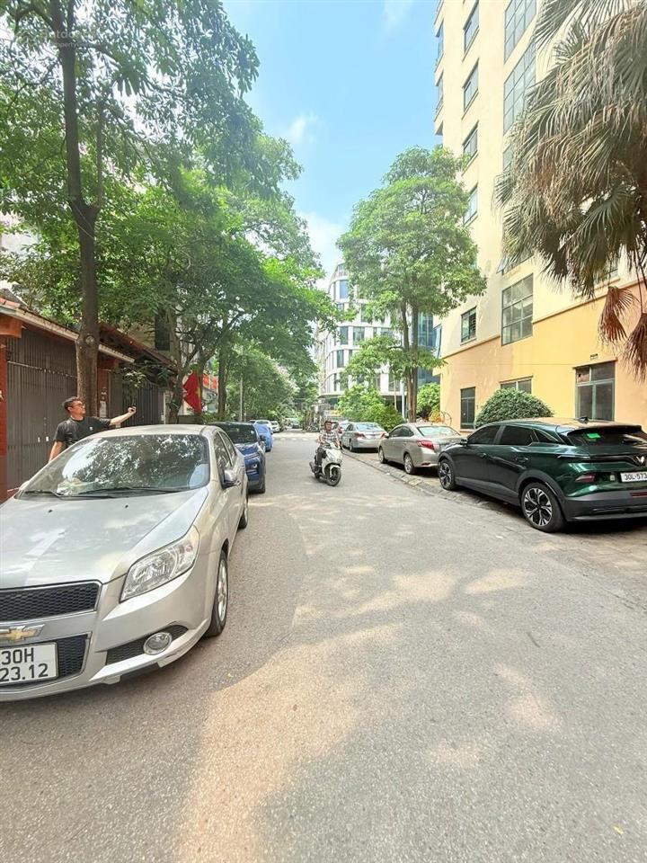 Bán biệt thự phân lô lưu hữu phước từ liêm vỉa hè rộng ô tô tránh ở đẳng cấp, kinh doanh đỉnh