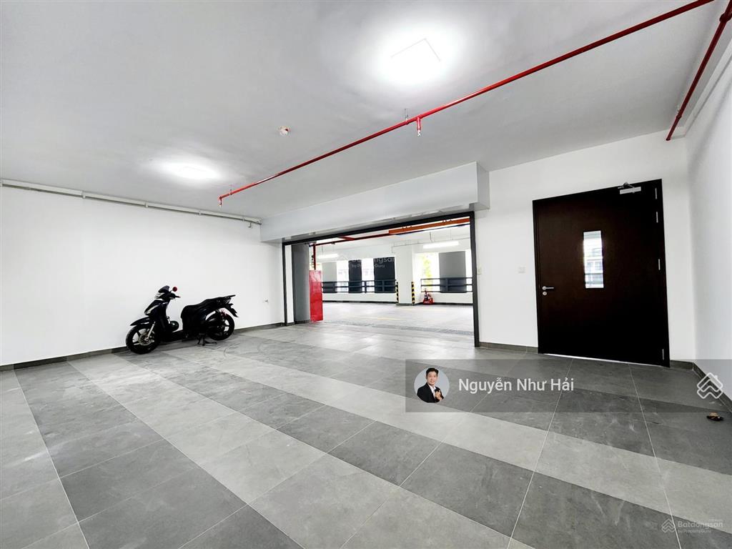 Cho thuê sky villa celadon city  163m2/2pn/2wc  nội thất cơ bản  có garage trong nhà. giá 22tr