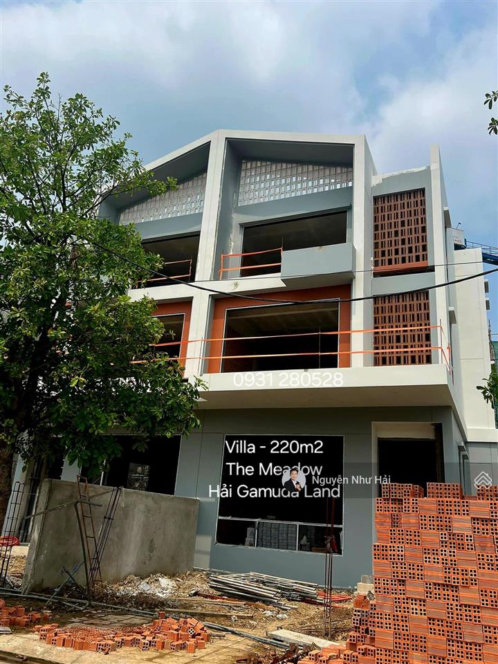 Bán biệt thự trần văn giàu 420m2, ngang 20m dài 21m meadow bình chánh. giá 23 tỷ. giao nhà 2025