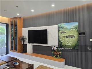 Bán sky villa celadon city  200 m2 / full nội thất  có garage trong nhà. giá 13.1 tỷ
