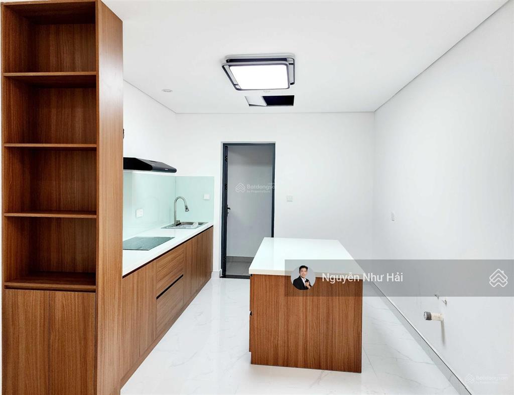 Bán sky linked villa celadon city 216m2/4pn+ /2wc  nội thất cơ bản  có garage trong nhà. giá 13tỷ