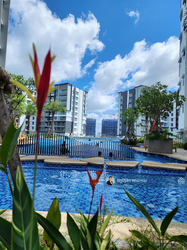 Căn cuối alnata plus celadon city 2 phòng ngủ hướng đông nam, view đại lộ  giá 6.9 tỷ. 0931 280 ***