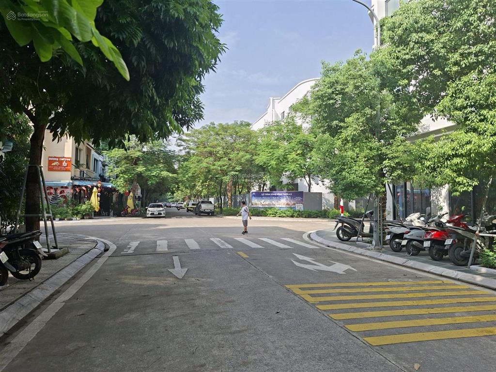 10 triệu thuê được ngay nhà 80m2 4 tầng, tại khu c đô thị geleximco lê trọng tấn 0373 555 ***