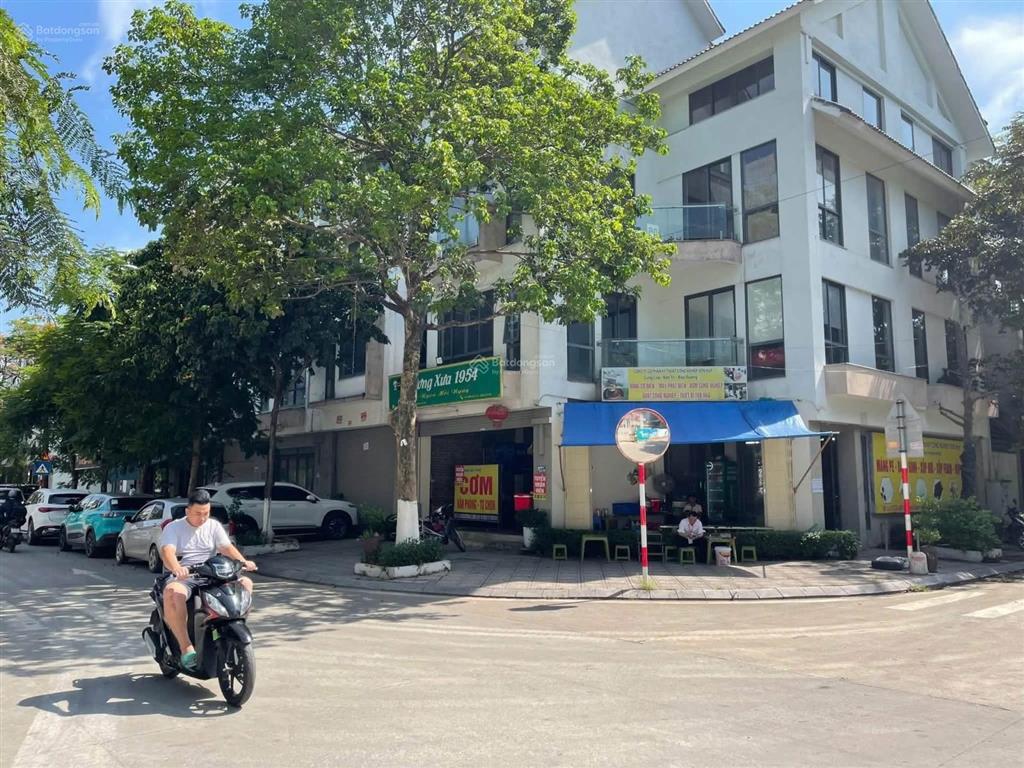 Cho thuê liền kế 160m2 4 tầng giá chỉ 12tr/1th vị trí đẹp kinh doanh tốt.0373 555 ***
