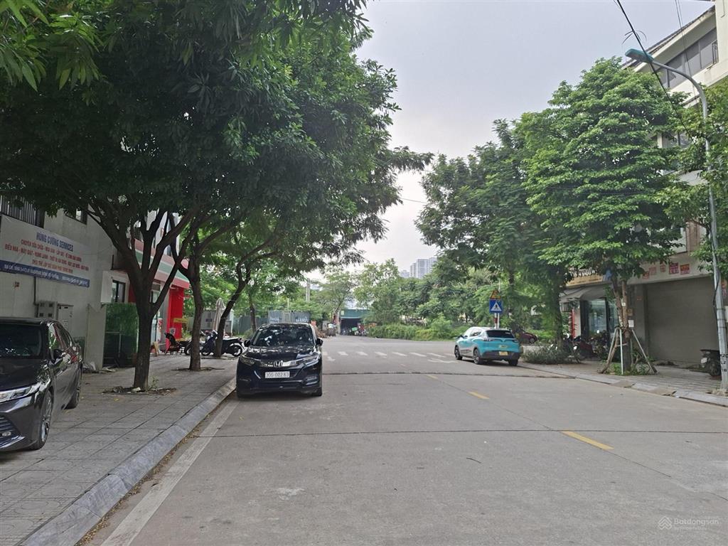 Cho thuê liền kế 160m2 4 tầng giá chỉ 12tr/1th vị trí đẹp kinh doanh tốt.0373 555 ***