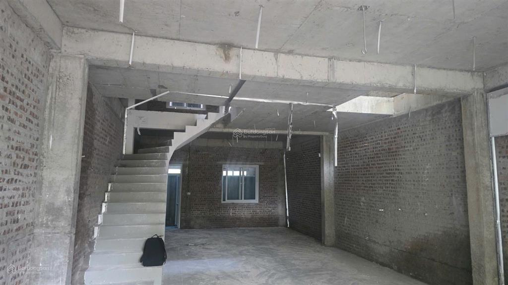 Cho thuê nhà khu dgeleximco lê trọng tấn hà đông 120m2 xây 4 tầng giá chỉ 15tr/1th 0373 555 ***