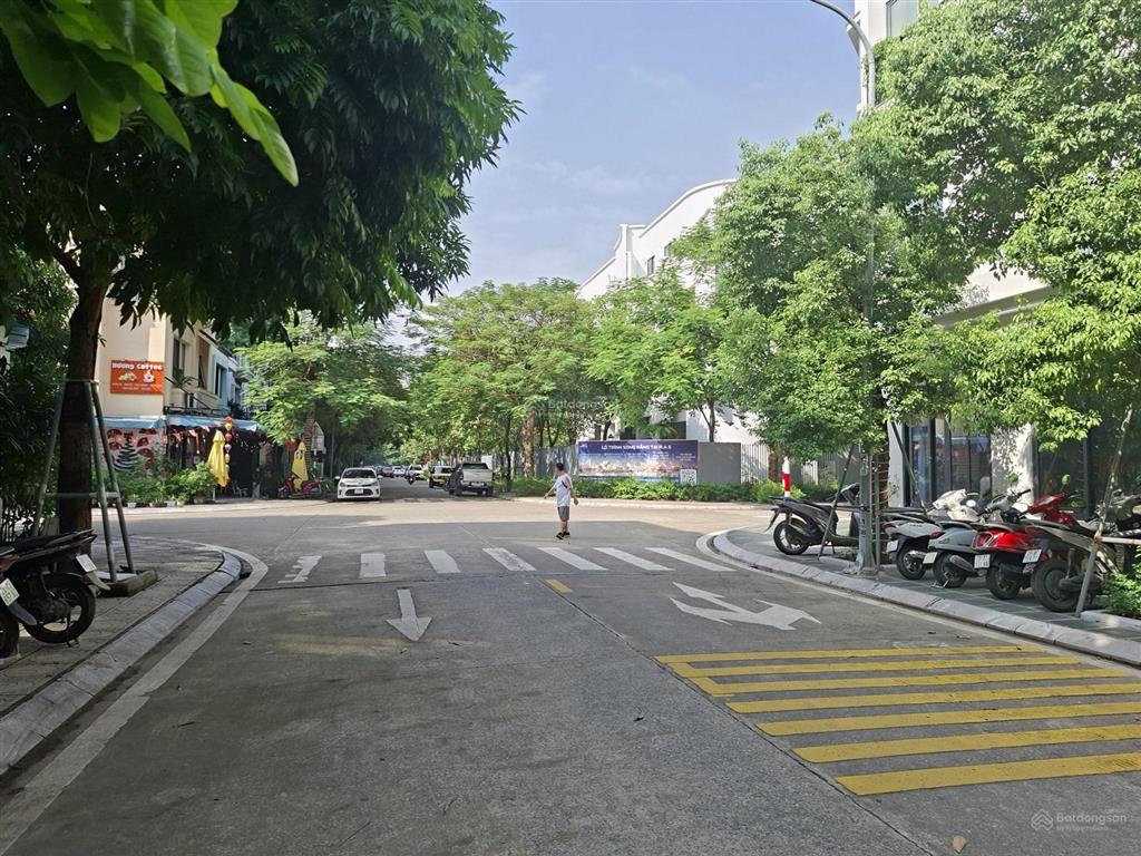 Cho thuê nhà khu dgeleximco lê trọng tấn hà đông 120m2 xây 4 tầng giá chỉ 15tr/1th 0373 555 ***