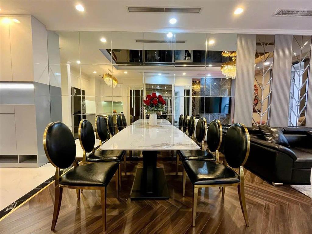 Chính chủ bán ch yên hòa park view vũ phạm hàm 77m2 2 ngủ full đồ, sẵn sổ đỏ.  0987 362 ***