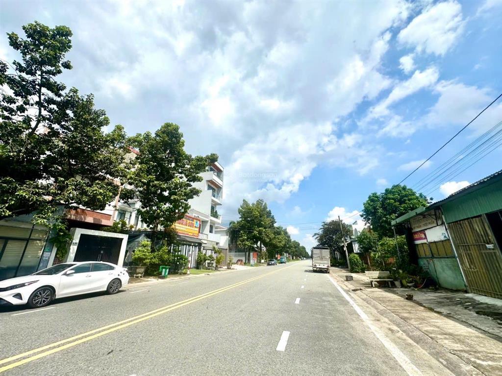 Hàng ngộp 1 lô duy nhất đường số 51 cách vòng xoay ga metro, trung tâm thương mại 500m, dt 7,5x20