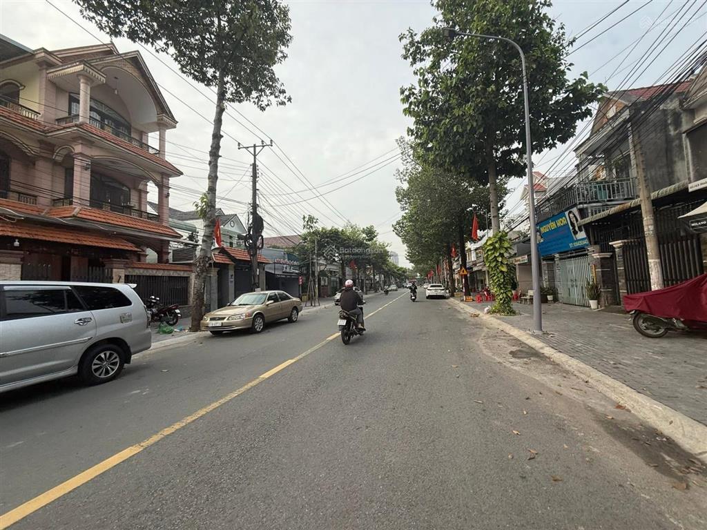 Bán đất mặt tiền đường nguyễn bình gần trường đại học bình dương, big c, dt 5,5x22m kinh doanh tốt