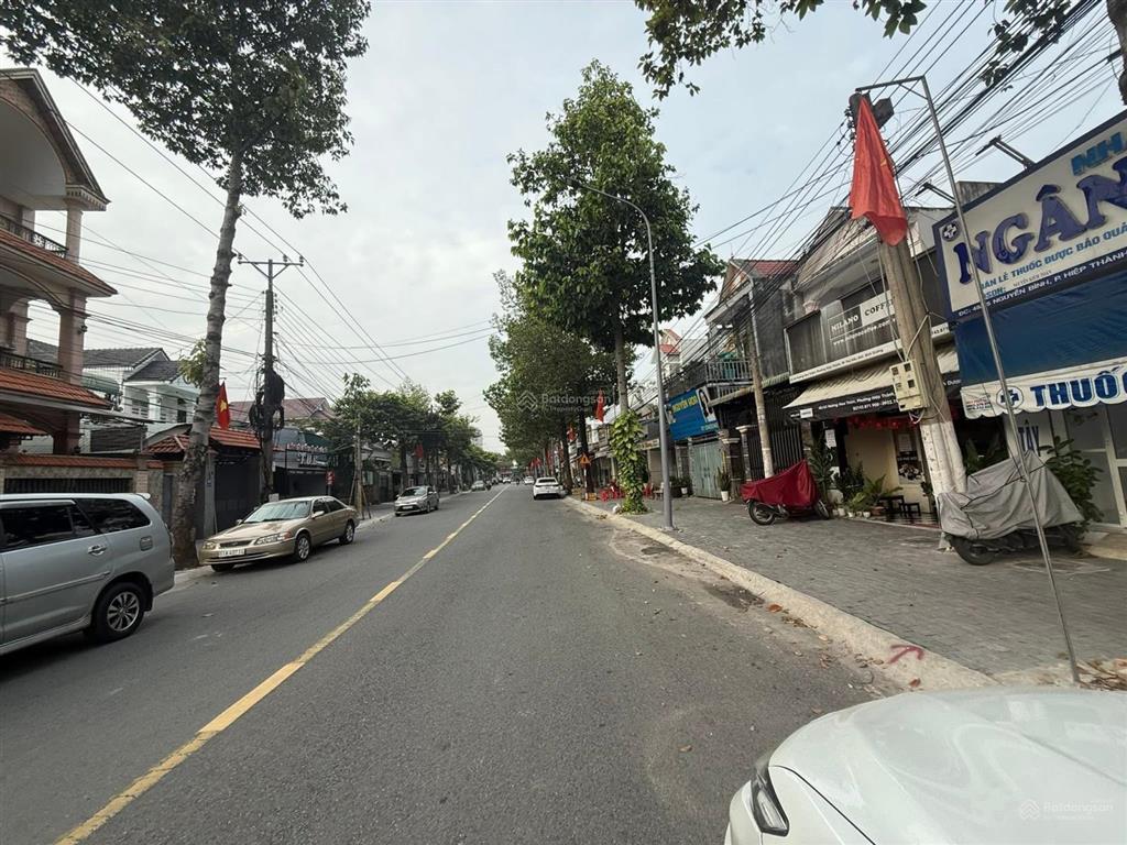 Bán đất mặt tiền đường nguyễn bình gần trường đại học bình dương, big c, dt 5,5x22m kinh doanh tốt