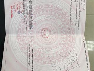 Lô góc tại thành phố mới. dt 8x20 full tc, đường nhựa 12m vỉa hè rộng, hướng đông nam, giá 4 tỷ