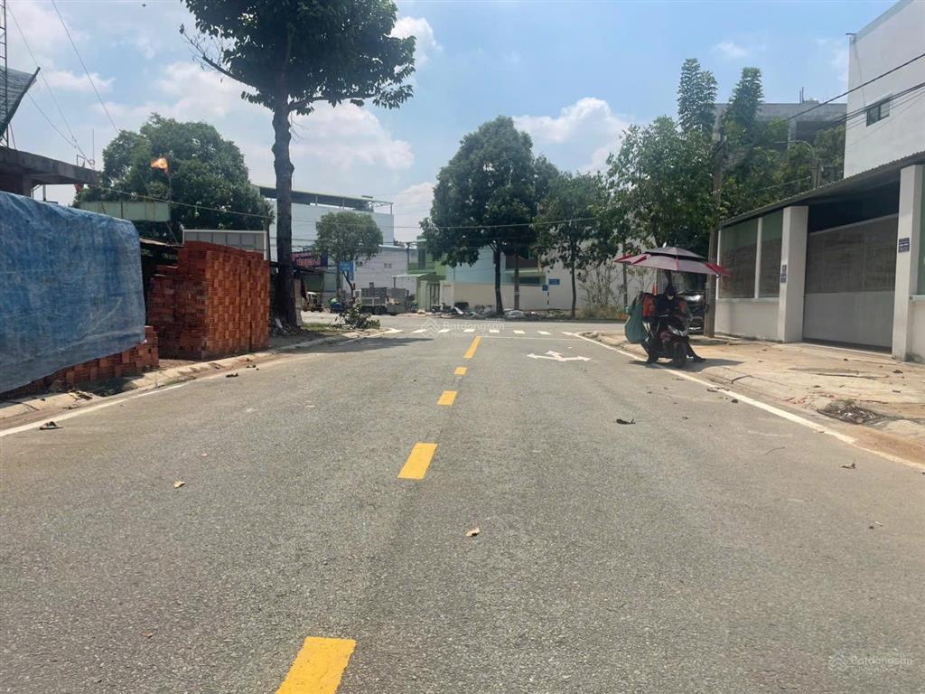 Chính chủ gửi bán đất cách ga metro trường nguyễn khuyến, vòng xoay a1 tttm thành phố mới 500m