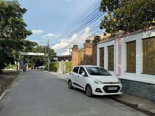 Bán đất gần chợ, bệnh viện 512 giường. khu dân trí cao, phát triển, đông đúc, dt 5x25m tc 75m2