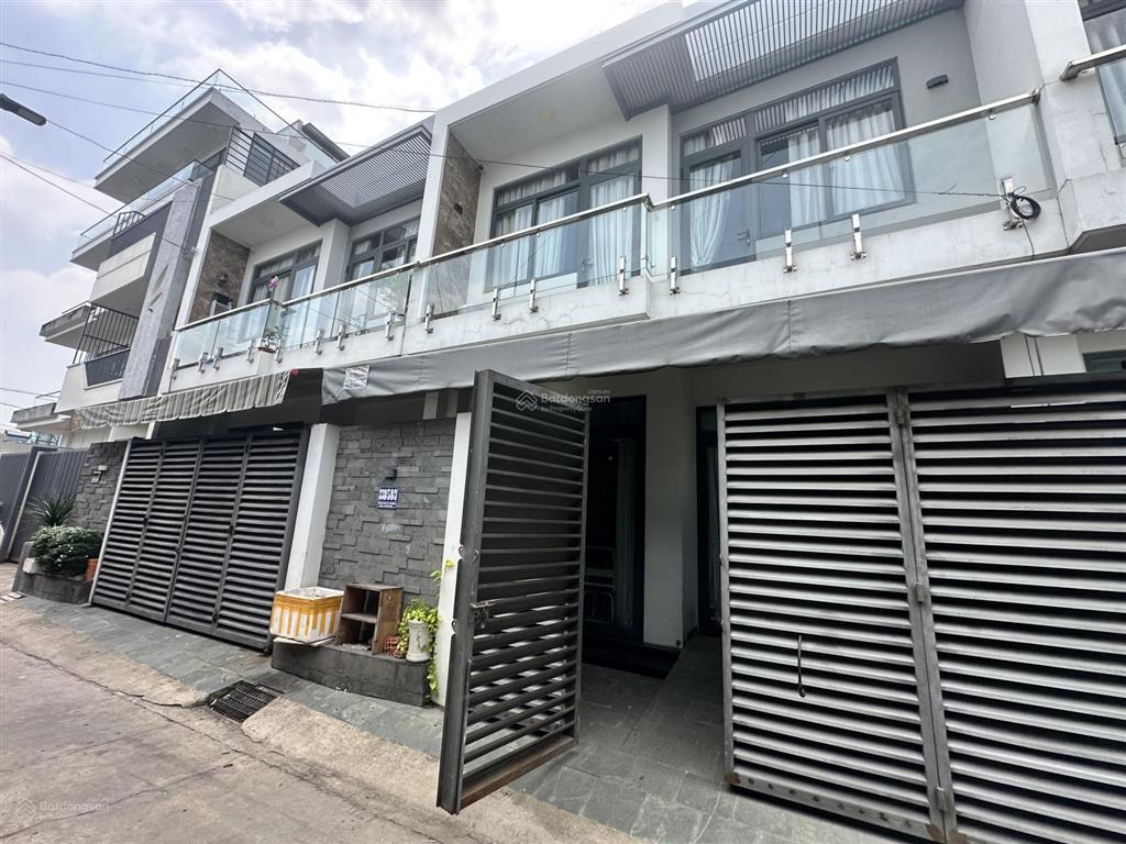 Căn nhà chánh nghĩa giá ngộp, 4pn3wc. đang có dòng tiền 12tr/th. giá 3,2tỷ. nhà đẹp, gần phố đi bộ