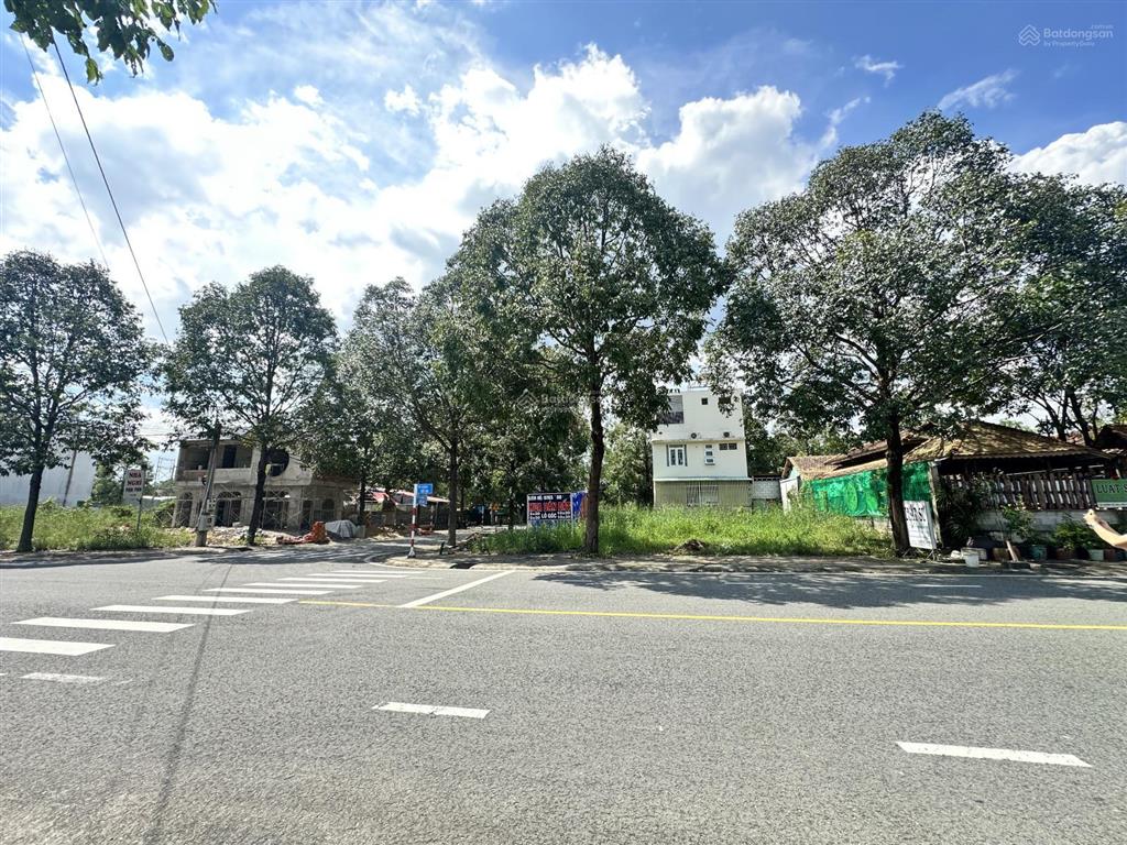 Lô góc cực đẹp sát bên siêu thị aeon mall, công viên 75ha. đh quốc tế miền đông, dt 12,8x20m full