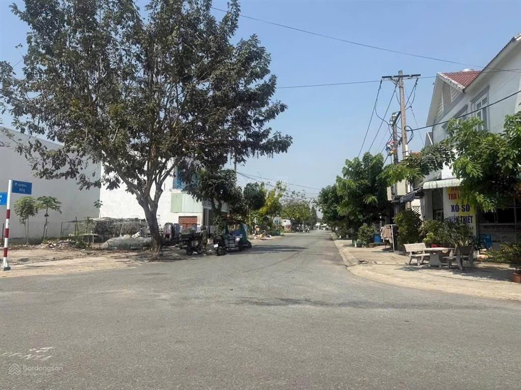 Lô góc cực đẹp giảm giá 600triệu. diện tích 10x20 kinh doanh đẹp, giá cực ngộp , giá chỉ 6tỷ