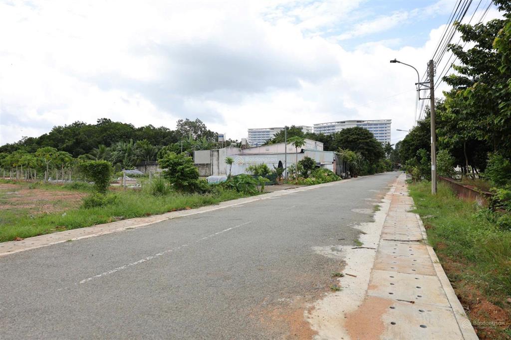 Bán đất đường nhựa lớn nối bệnh viện phương chi tới bệnh viện 1500 giường, dt 13x61m tc 270m2