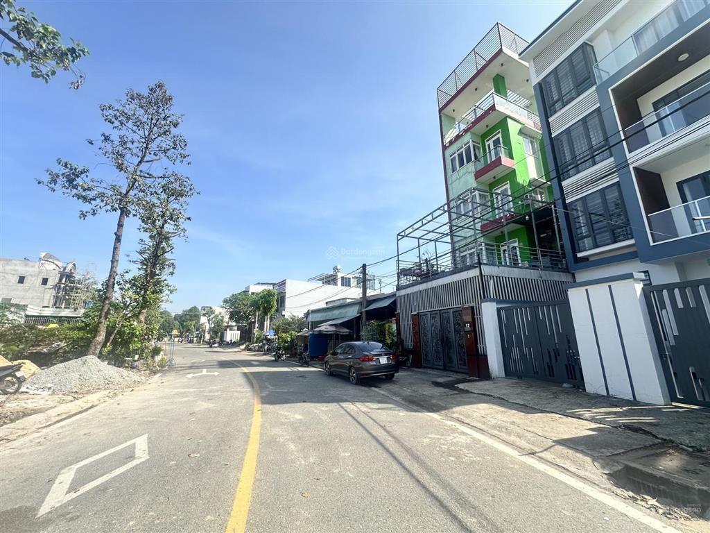 Lô đất cực đẹp, gần ga metro vòng xoay a1 chu văn an, nguyễn khuyến. với 100m2 giá chỉ 2,6tỷ