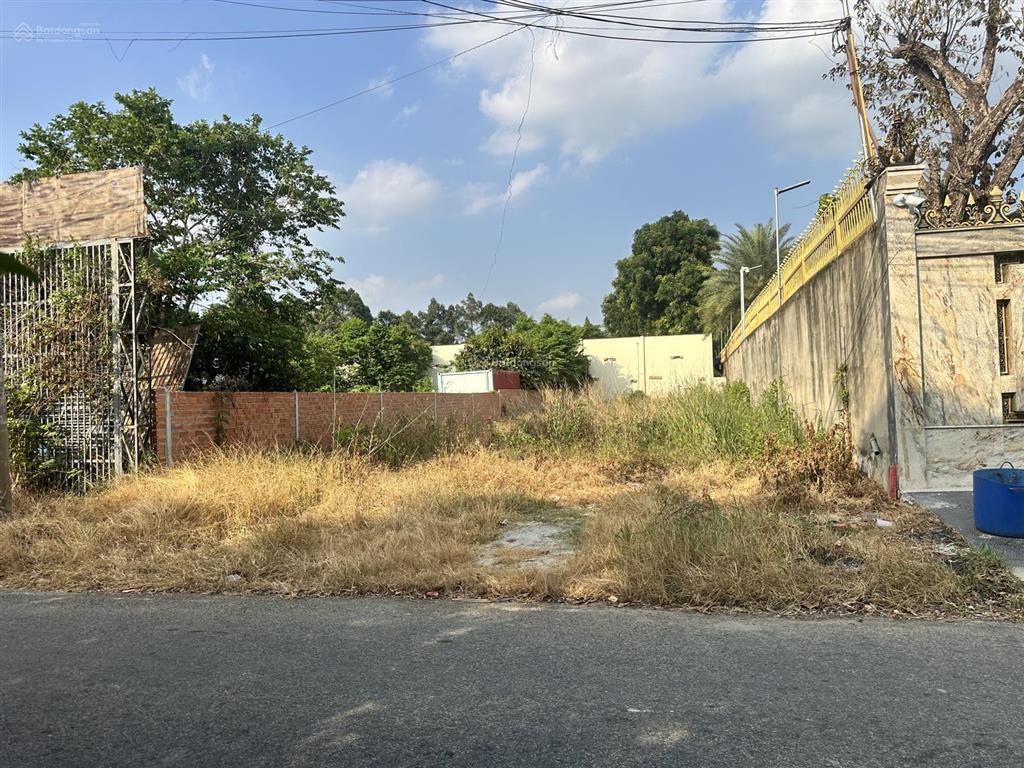 Gần bệnh viện phương chi, lô đất đẹp đường nhựa dx080 kinh doanh được ngay.dt 200m2 giá 3tỷ550