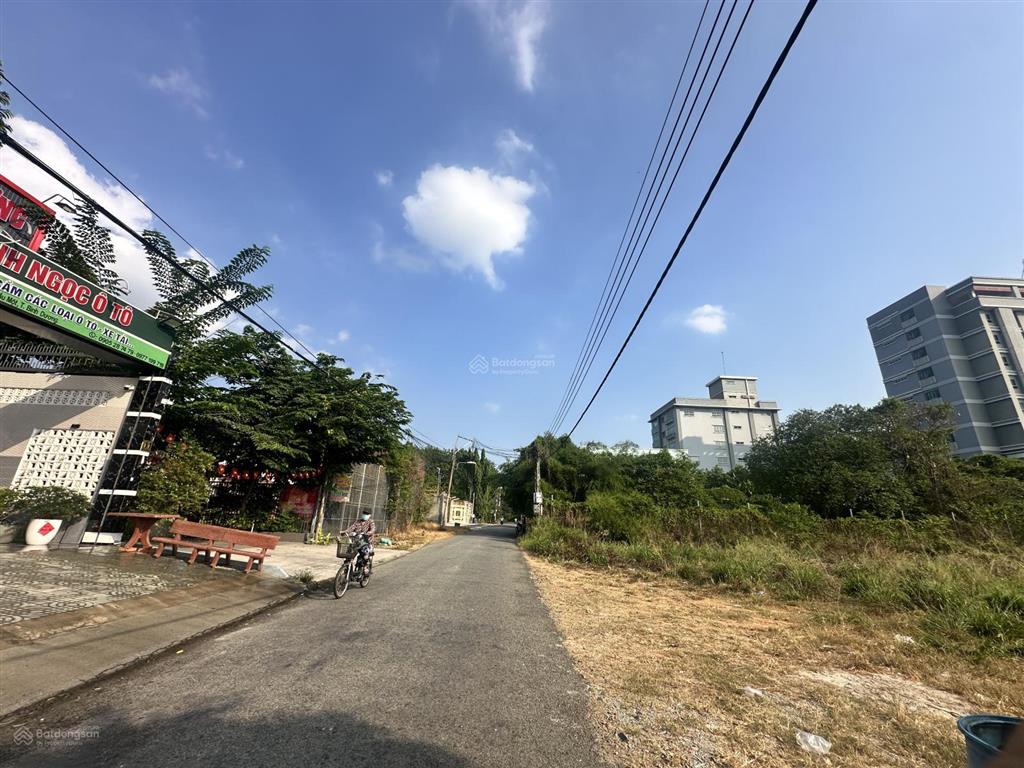 Gần bệnh viện phương chi, lô đất đẹp đường nhựa dx080 kinh doanh được ngay.dt 200m2 giá 3tỷ550