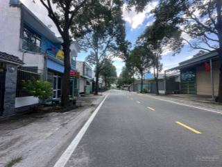 Cần sang nhượng lại nhà nghỉ thu nhập 11 phòng gần 40tr/th, nhà nghĩ 1trệt 1 lầu giá chỉ 5tỷ ngộp