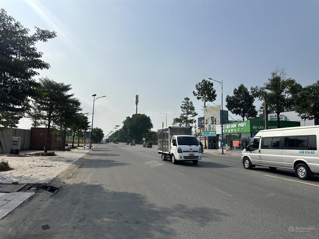 Mặt tiền võ văn kiệt xây dựng toà nhà văn phòng, khách sạn, trung tâm anh ngữ.. diện tích 300m2 ful