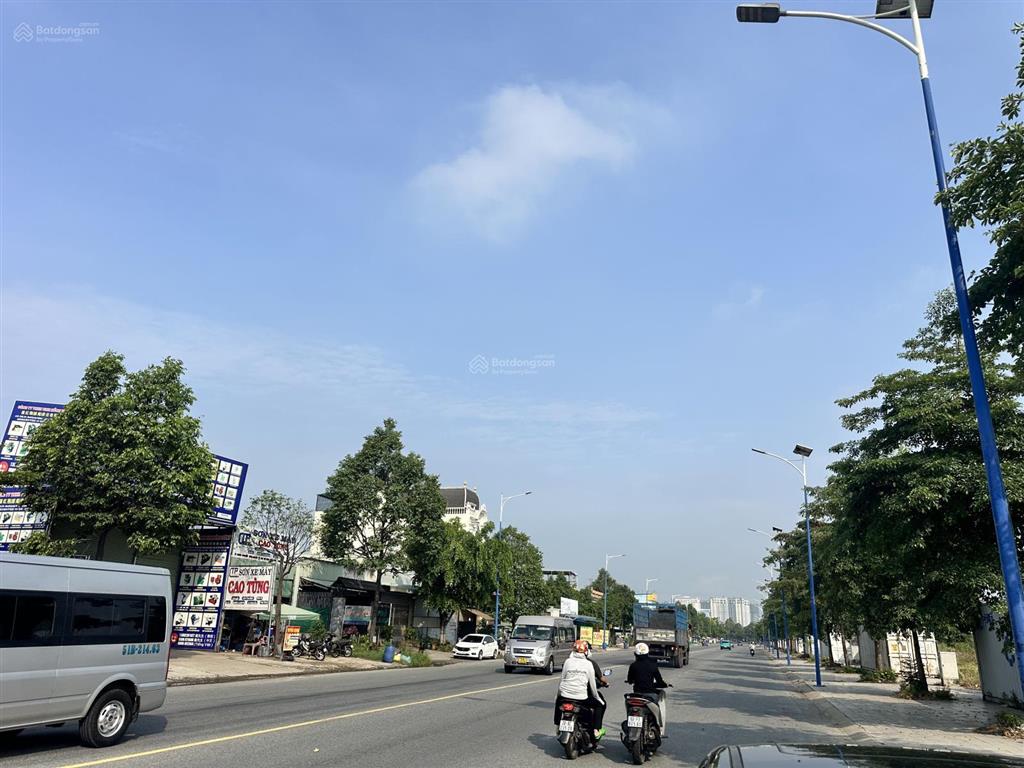 Mặt tiền võ văn kiệt xây dựng toà nhà văn phòng, khách sạn, trung tâm anh ngữ.. diện tích 300m2 ful