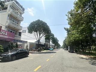 Bán đất đối diện ga metro vòng xoay a1 chu văn an tại thành phố mới, gần trường nguyễn khuyến