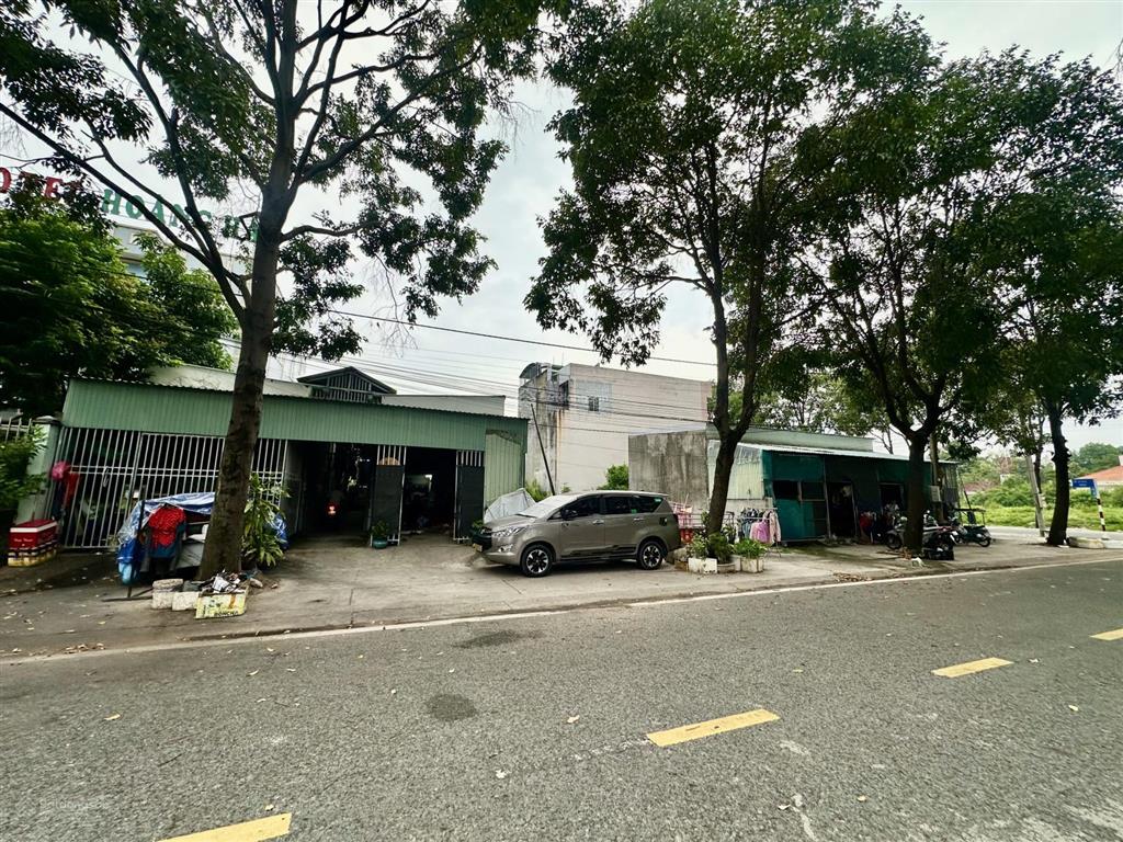 Bán đất khu đô thị mới phú tân khu người hoa ở nhiều, công ty văn phòng, biệt thự nhiều 8,6x30 full