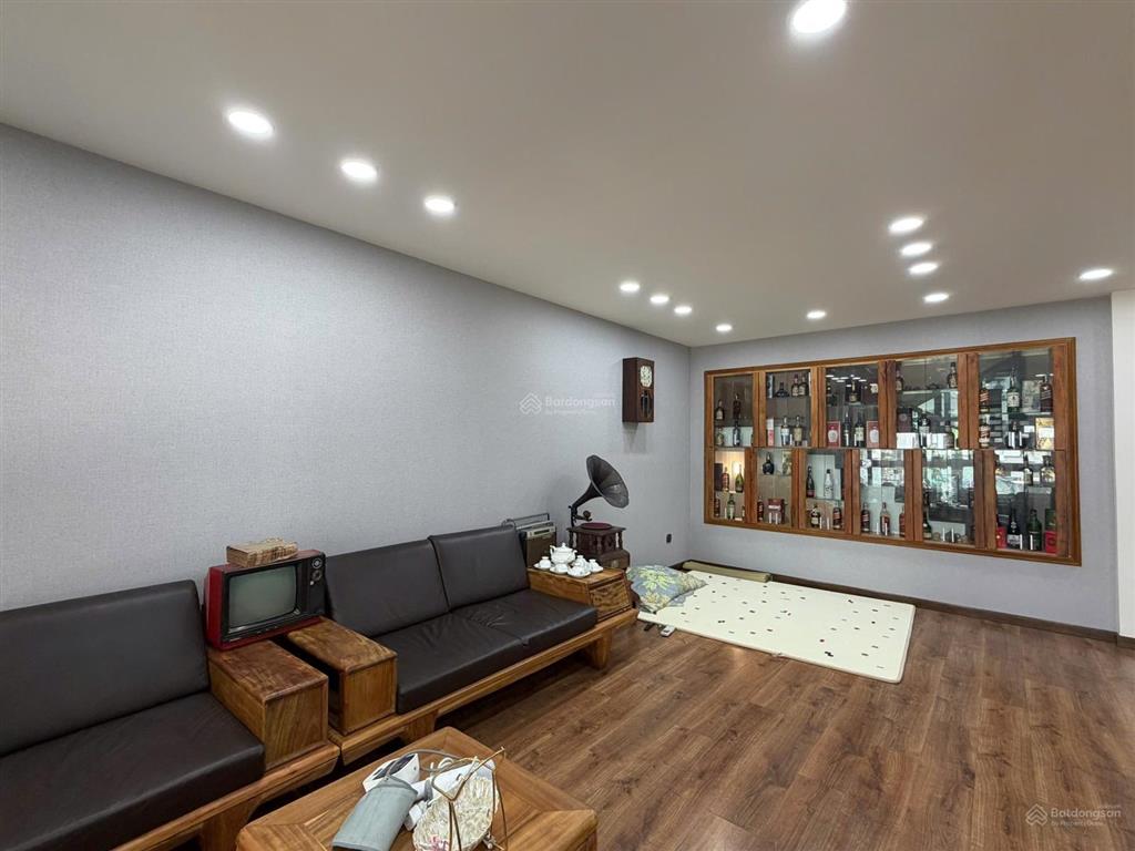 Nhà full nội thất thang máy, sang trọng, đường an dương vương 6pn6wc cực kỳ vip gần siêu thị aeon