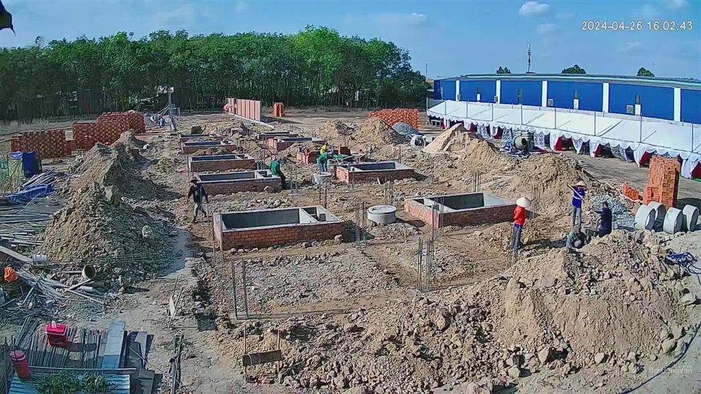 Bđs dòng tiền thu 140tr/th tại p.hoà lợi kế bên thành phố mới, sổ sẵn hoàn công 1162m2 giá chỉ 19,5