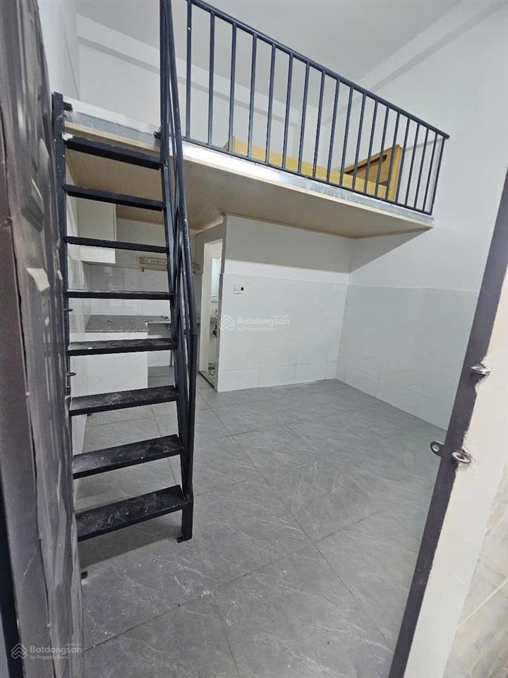 Bđs dòng tiền thu 140tr/th tại p.hoà lợi kế bên thành phố mới, sổ sẵn hoàn công 1162m2 giá chỉ 19,5