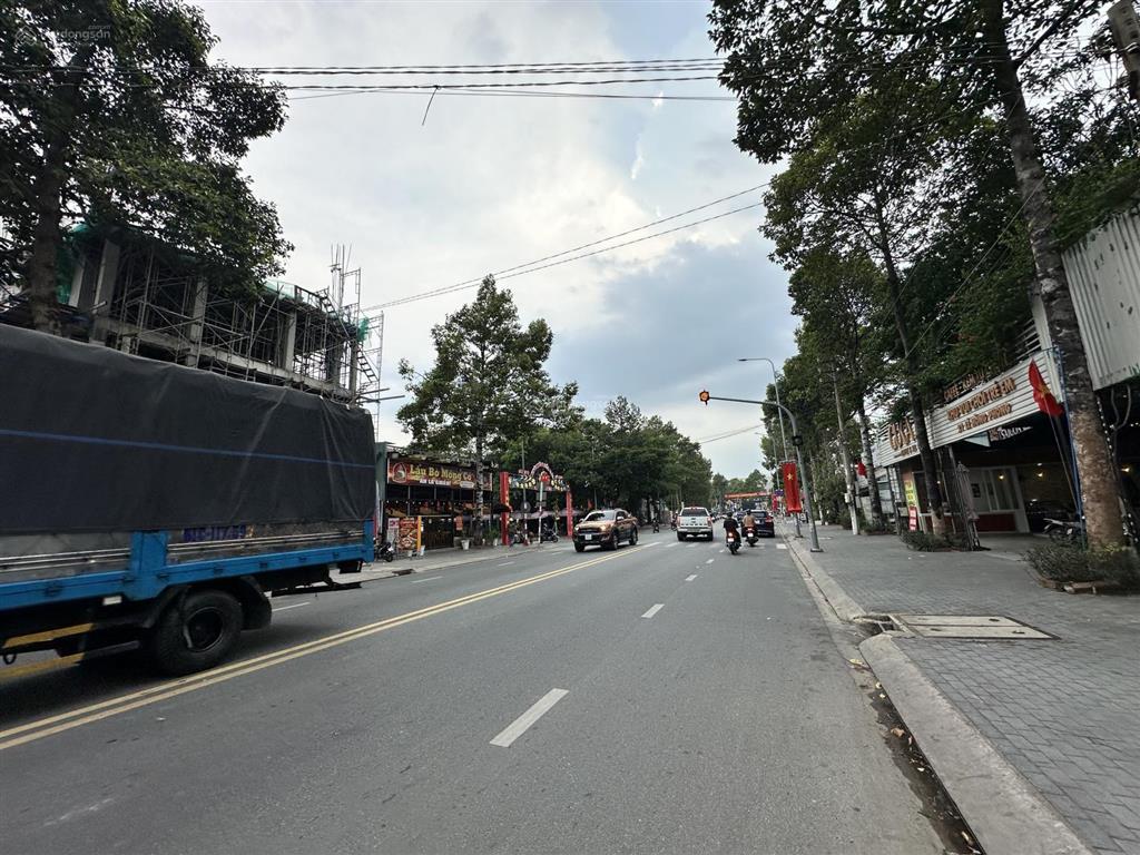 Giảm 3 tỷ, bán nhanh mặt tiền lê hồng phong, phú lợi. dt 10x47, tc150m2. kinh doanh đa ngành nghề.